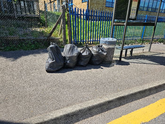 4 x 120 litre bags