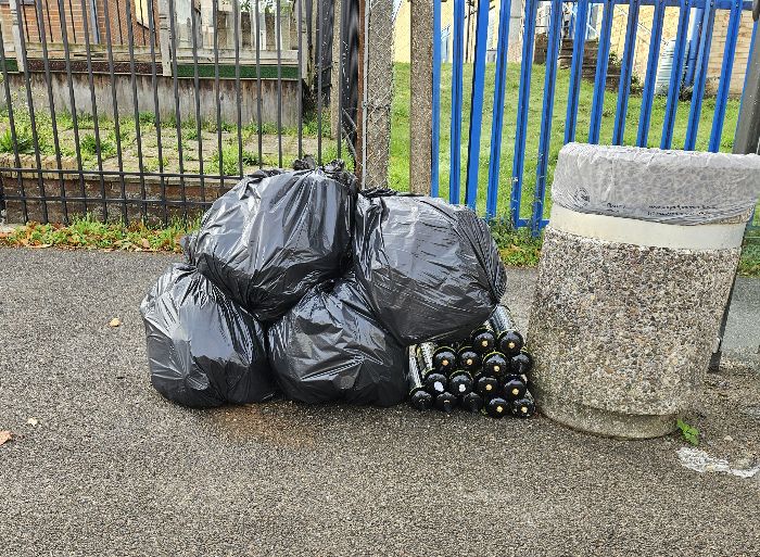 4 Bags of waste collected & 15 Nitrous Oxide gas canisters collected