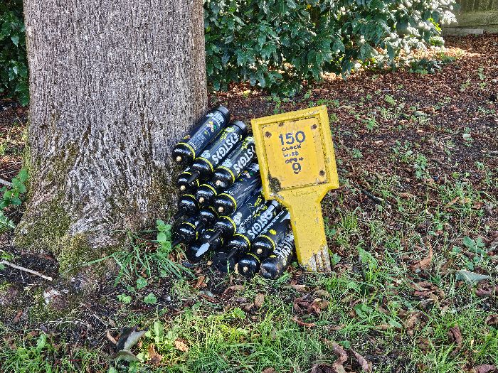 5 Bags of litter collected & 17 nitrous oxide canisters