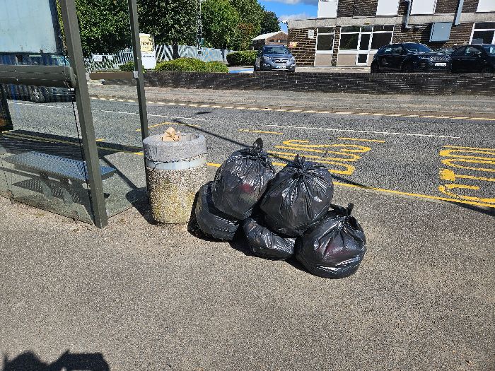 Litter collected from Wellington, Lancaster & Lincoln Road